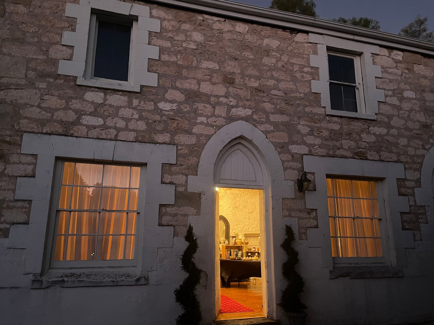 Murder at The Homestead Narracoorte Homestead | Fri 23 - Mon 26 August | 5 couples, 3 nights, all inclusive package